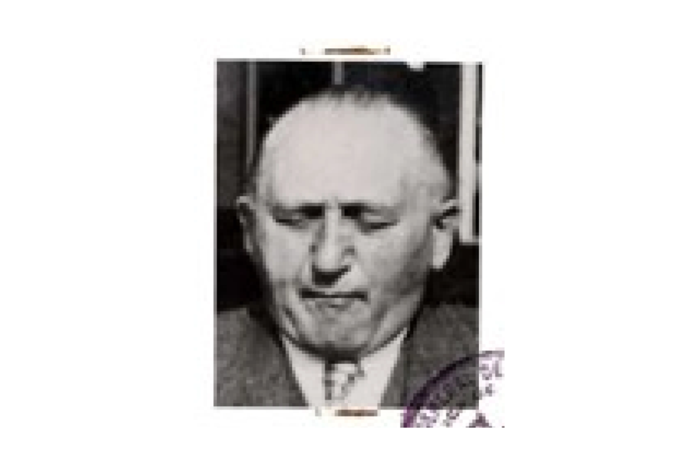 Bron: http://collections.yadvashem.org/photosarchive/en-us/50469.html Bron: http://collections.yadvashem.org/photosarchive/en-us/50469.html